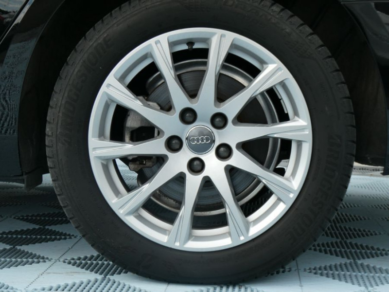 Photo 40 de l'offre de AUDI A4 V 1.4 TFSI 150 BVA PACK GPS à 29750€ chez Mérignac auto