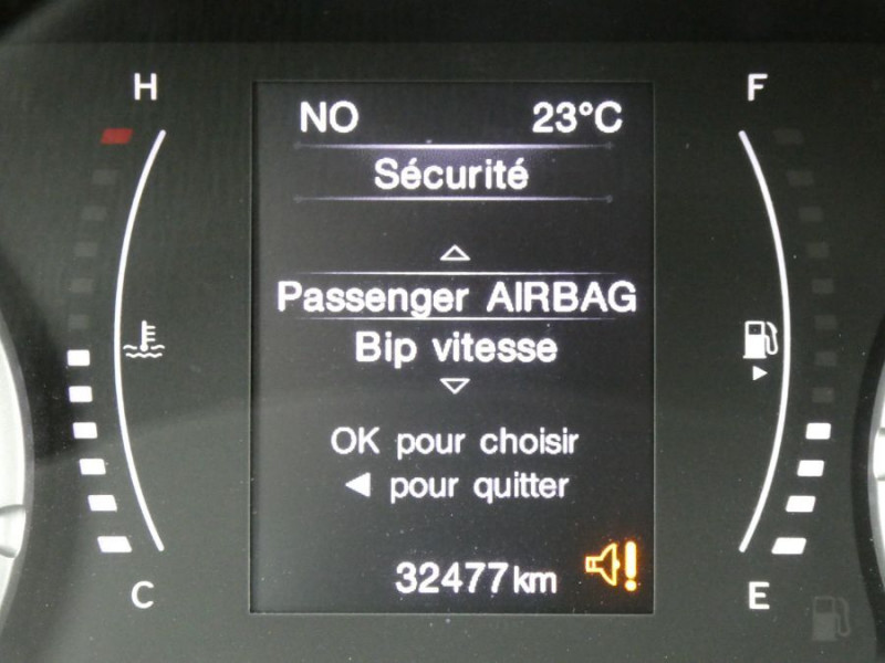 Photo 19 de l'offre de JEEP RENEGADE 1.6 E.TORQ 110 BROOKLYN EDITION GPS JA18 1ère Main à 18450€ chez Mérignac auto