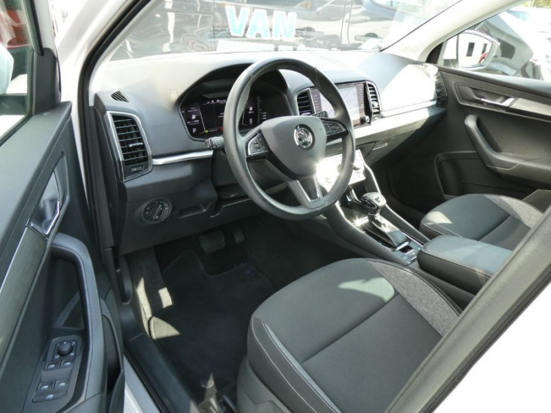 Photo 13 de l'offre de SKODA KAROQ 1.6 TDI 115 DSG DRIVE Cockpit Camera 1ère Main à 26950€ chez Mérignac auto