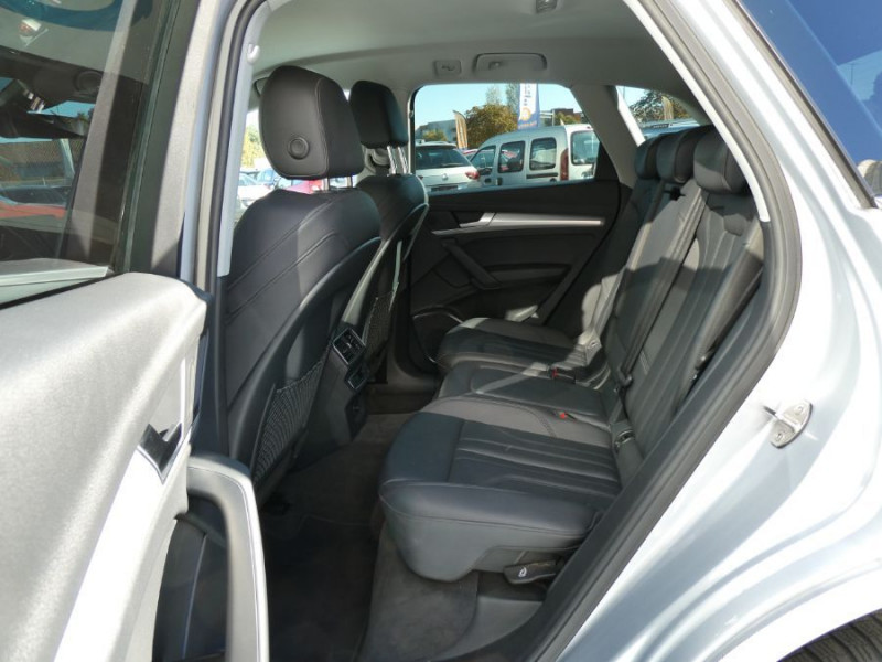 Photo 15 de l'offre de AUDI Q5 II 40 TDI 190 BVA QUATTRO SPORT CUIR GPS JA19 à 38750€ chez Mérignac auto