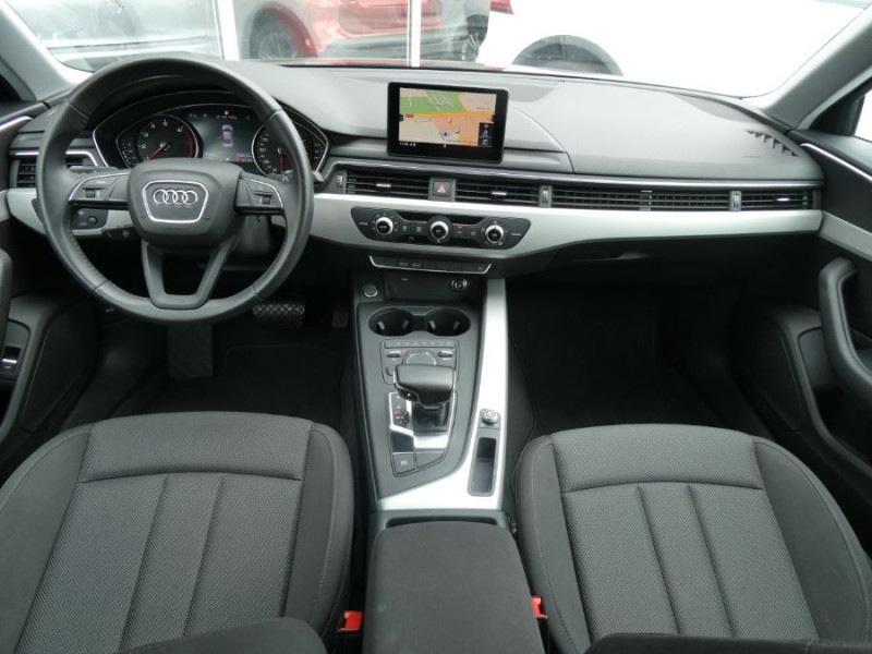 Photo 4 de l'offre de AUDI A4 V 1.4 TFSI 150 BVA PACK GPS à 29750€ chez Mérignac auto