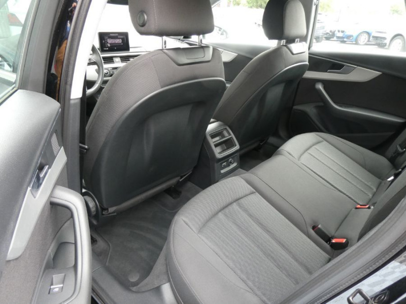 Photo 16 de l'offre de AUDI A4 V 1.4 TFSI 150 BVA PACK GPS à 29750€ chez Mérignac auto