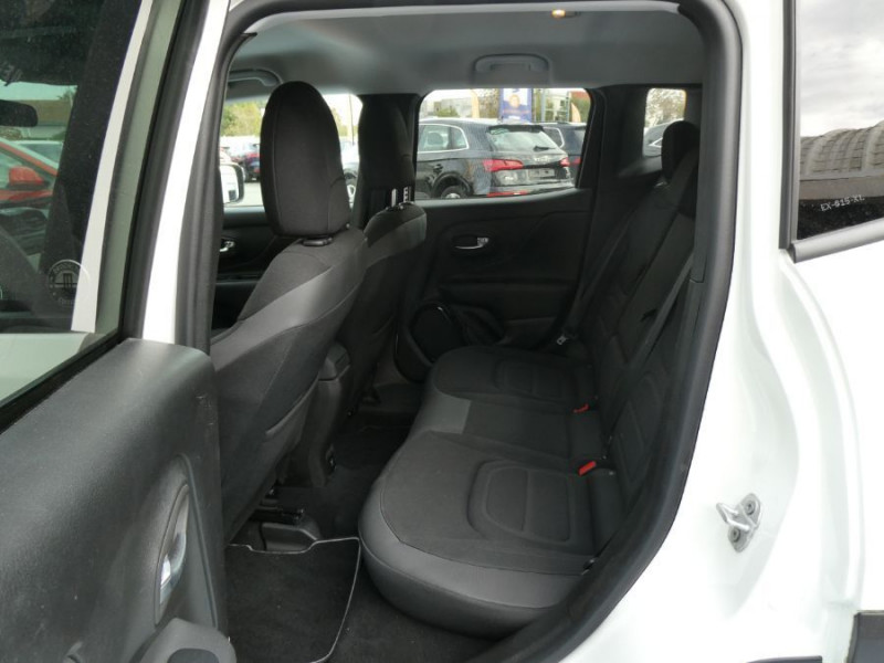 Photo 15 de l'offre de JEEP RENEGADE 1.6 E.TORQ 110 BROOKLYN EDITION GPS JA18 1ère Main à 18450€ chez Mérignac auto