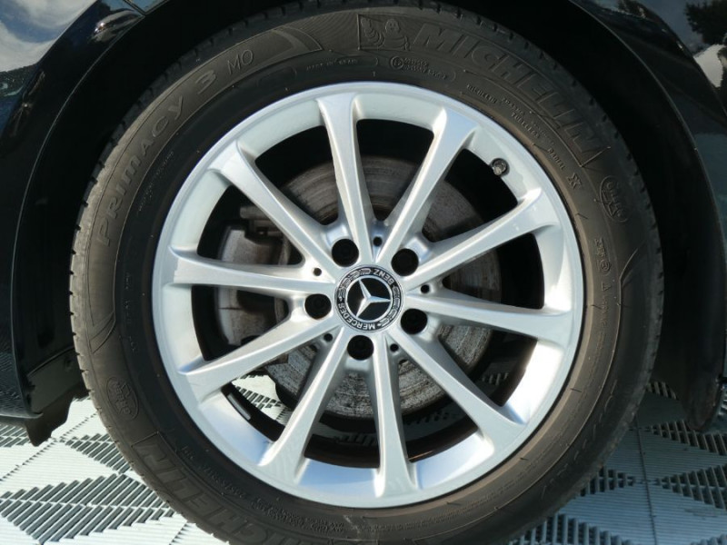 Photo 40 de l'offre de MERCEDES-BENZ CLASSE A IV 200 E 163cv BVM6 PROGRESSIVE Grand GPS Camera JA17 Privacy Glass à 25950€ chez Mérignac auto