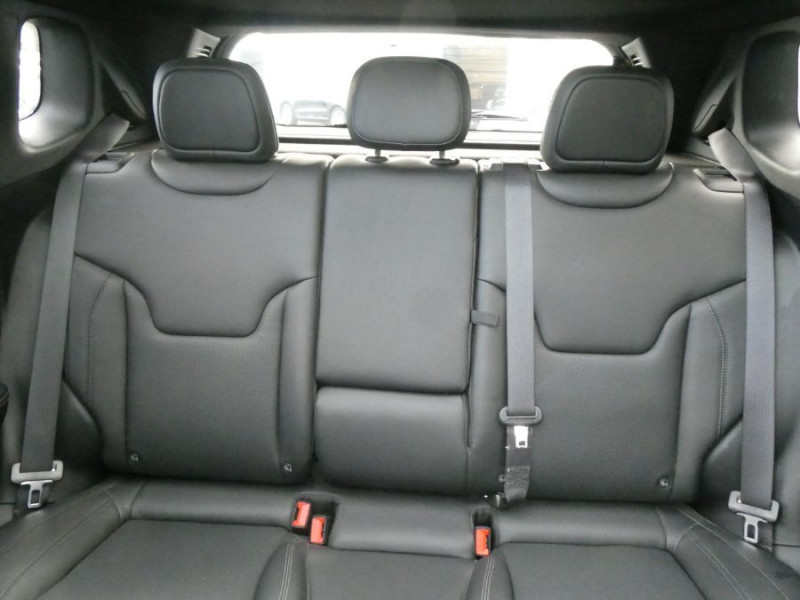 Photo 23 de l'offre de JEEP COMPASS II 1.3 PHEV T4 240 AT6 4XE EAWD S Toit Ouvrant à 35500€ chez Mérignac auto
