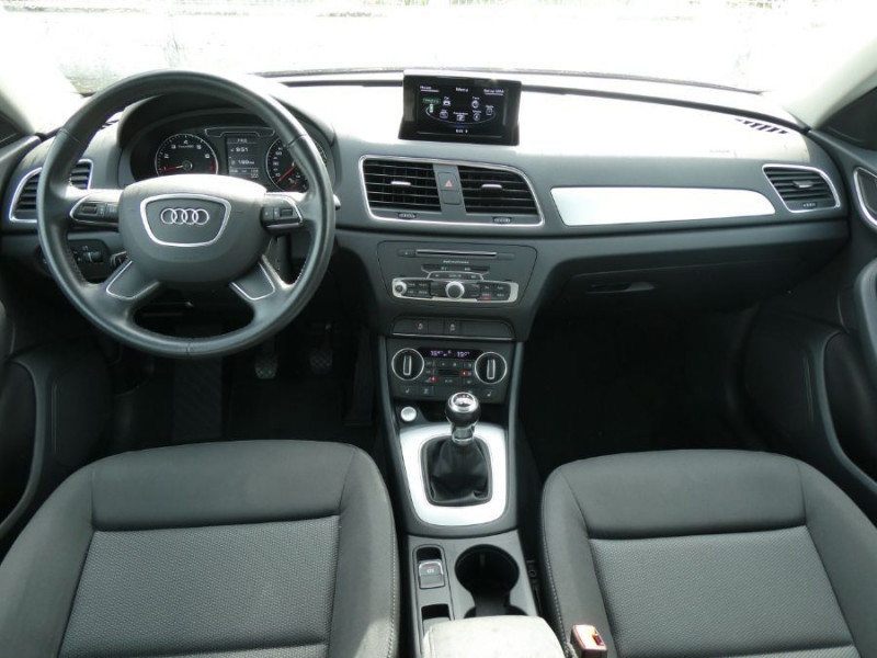 Photo 11 de l'offre de AUDI Q3 II 1.4 TFSI 125 BV6 GPS Xénon à 23950€ chez Mérignac auto