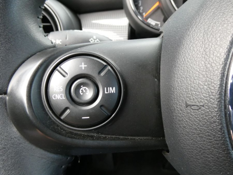 Photo 25 de l'offre de MINI MINI III 1.5i 136 BVM6 (F56) COOPER 3P LED GPS Radar à 18980€ chez Mérignac auto