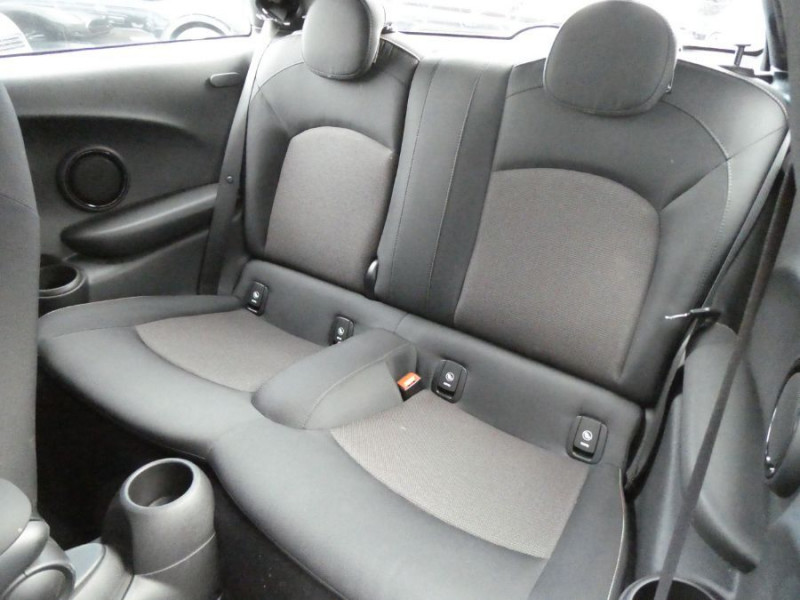 Photo 15 de l'offre de MINI MINI III 1.5i 136 BVM6 (F56) COOPER 3P LED GPS Radar à 18980€ chez Mérignac auto