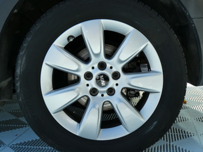 Photo 36 de l'offre de MINI COUNTRYMAN (F60) 1.5i 136 BVA COOPER GPS Hayon EL. à 24750€ chez Mérignac auto