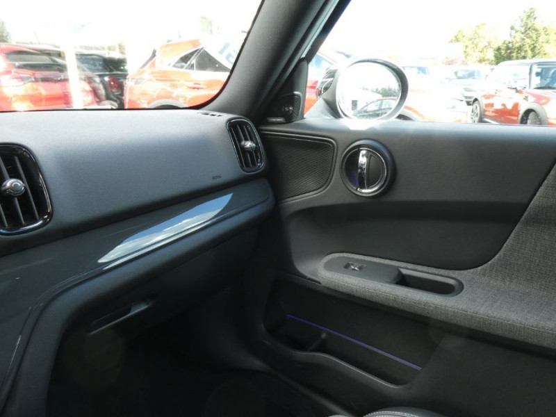 Photo 41 de l'offre de MINI COUNTRYMAN (F60) 1.5i 136 BVA COOPER Camera TOIT Ouvrant Hayon EL. Hifi ... à 25980€ chez Mérignac auto