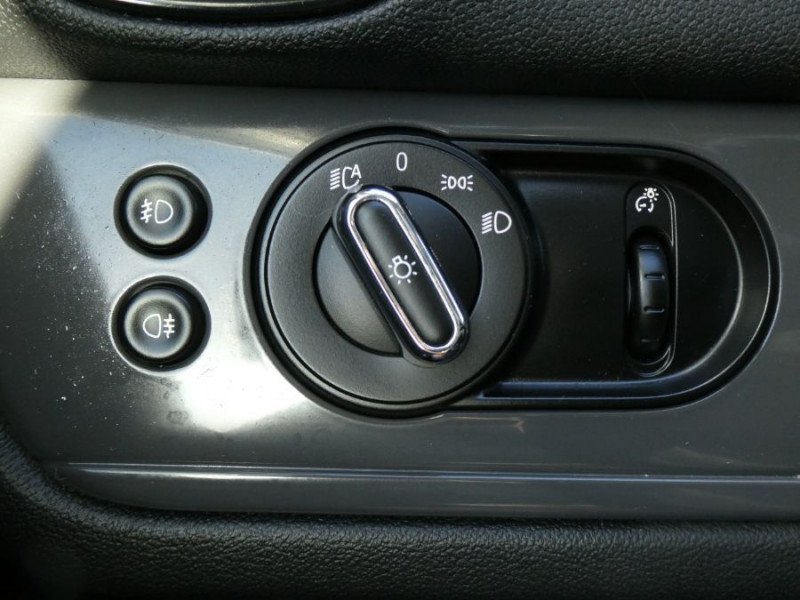 Photo 29 de l'offre de MINI COUNTRYMAN (F60) 1.5i 136 BVA COOPER GPS Hayon EL. à 24750€ chez Mérignac auto
