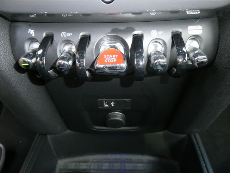 Photo 33 de l'offre de MINI COUNTRYMAN (F60) 1.5i 136 BVA COOPER Camera TOIT Ouvrant Hayon EL. Hifi ... à 25980€ chez Mérignac auto