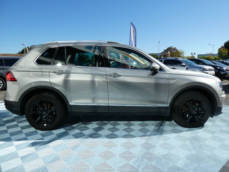 Photo 7 de l'offre de VOLKSWAGEN TIGUAN II 1.4 TSI 150 BVM6 COMFORTLINE Alcantara ACC Hayon EL. à 25970€ chez Mérignac auto