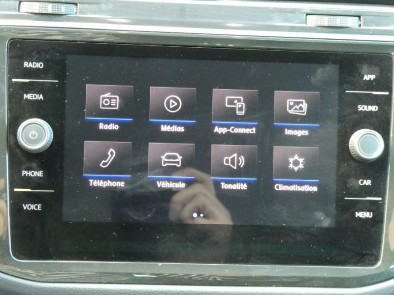 Photo 31 de l'offre de VOLKSWAGEN TIGUAN II 1.4 TSI 150 BVM6 COMFORTLINE Alcantara ACC Hayon EL. à 25970€ chez Mérignac auto