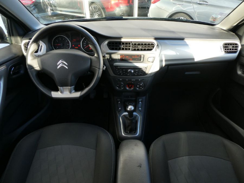 Photo 8 de l'offre de CITROEN C-ELYSEE 1.6 BlueHDi 100 EXCLUSIVE JA16 à 11790€ chez Mérignac auto
