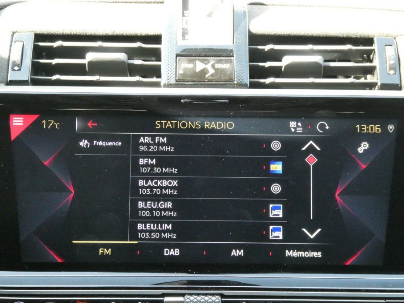 Photo 41 de l'offre de DS DS7 CROSSBACK 1.6 PureTech 225 EAT8 PERFORMANCE LINE Full LED BRM Hayon EL. SEM Hifi à 33900€ chez Mérignac auto