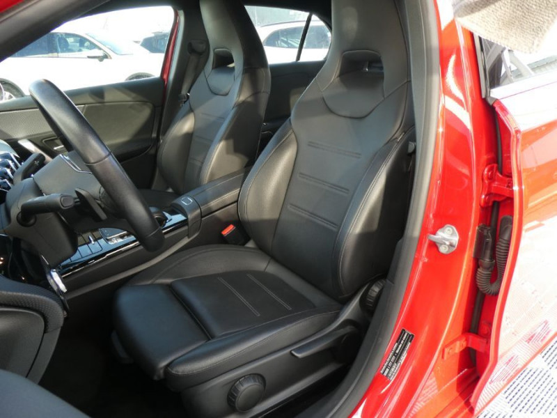 Photo 16 de l'offre de MERCEDES-BENZ CLASSE A IV 180 D 7G-DCT PROGRESSIVE LINE CUIR Grand GPS Camera à 25850€ chez Mérignac auto