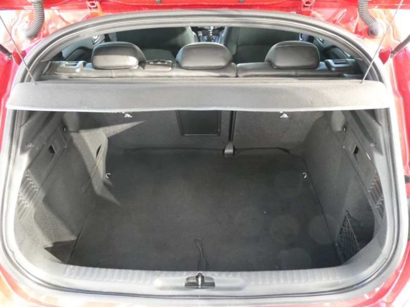 Photo 5 de l'offre de DS DS4 1.6 BlueHDi 120 BVM6 STYLE GPS Camera Xénon à 18490€ chez Mérignac auto