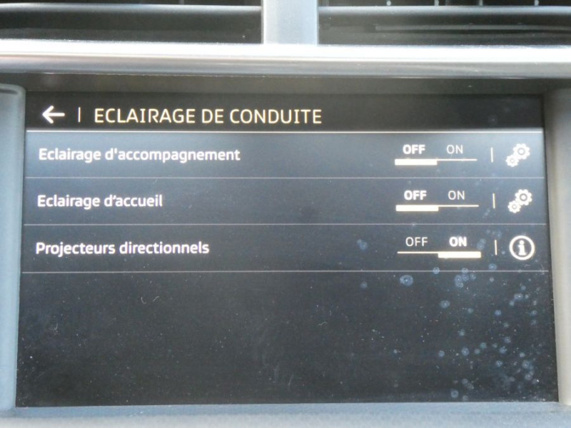 Photo 20 de l'offre de DS DS4 1.6 BlueHDi 120 BVM6 STYLE GPS Camera Xénon à 18490€ chez Mérignac auto