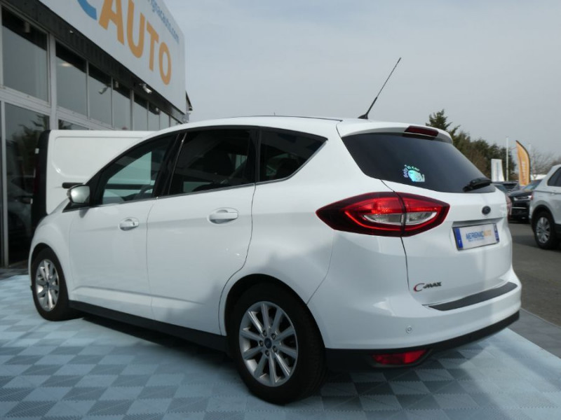 Photo 3 de l'offre de FORD C-MAX I 1.5 TDCI 120 BVM6 Ph.2 TITANIUM TOIT Pano Hayon EL. à 13950€ chez Mérignac auto