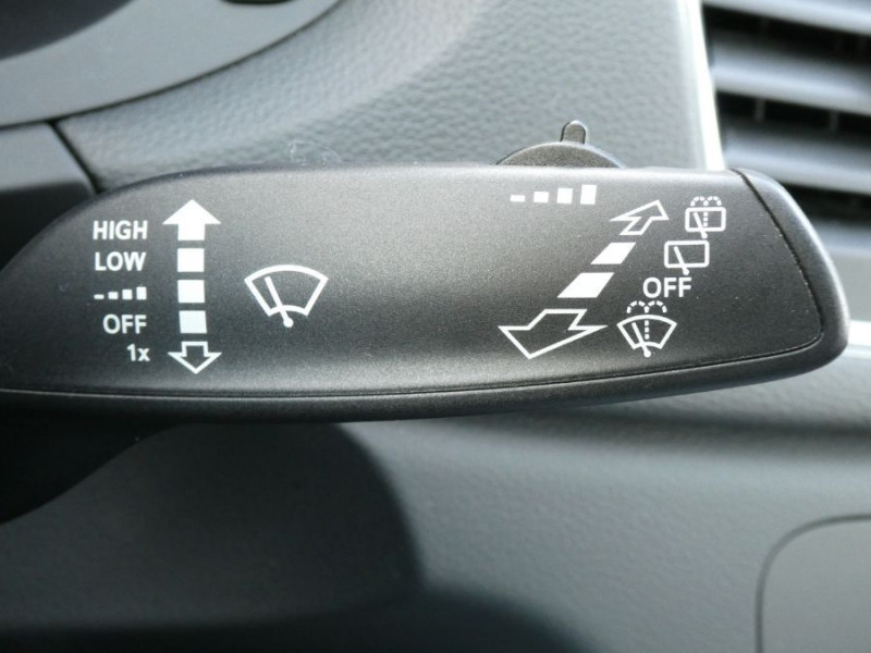 Photo 27 de l'offre de AUDI Q3 II 1.4 TFSI 125 BV6 GPS Xénon Key Less 1ère Main à 21450€ chez Mérignac auto
