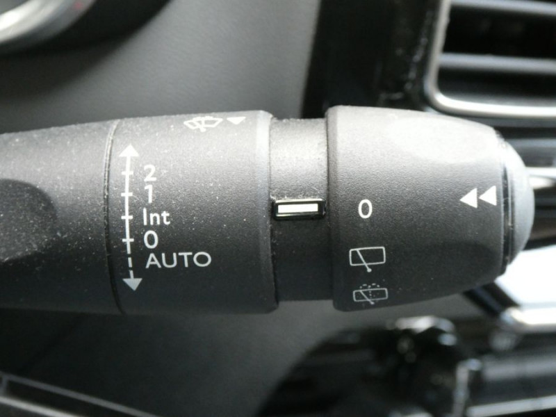 Photo 27 de l'offre de CITROEN C5 AIRCROSS 1.2 PureTech 130 BV6 LIVE PACK Camera Radars CarPlay Barres à 23480€ chez Mérignac auto