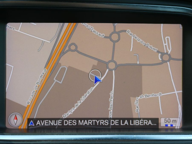 Photo 29 de l'offre de VOLVO V40 T3 1.5 152 BVA6 MOMENTUM GPS LED Radars à 21490€ chez Mérignac auto