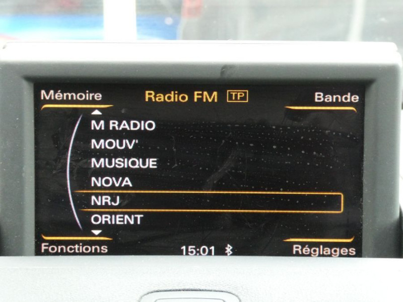 Photo 25 de l'offre de AUDI A1 1.6 TDI 90 AMBITION 3P Xénon JA16 Bluetooth à 11350€ chez Mérignac auto