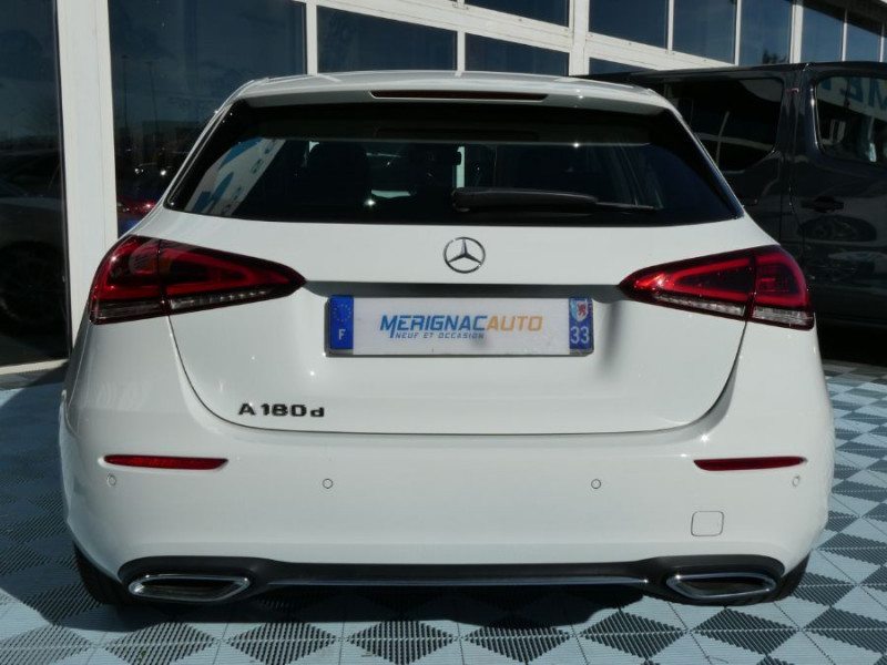 Photo 8 de l'offre de MERCEDES-BENZ CLASSE A IV 180 D 7G-DCT PROGRESSIVE LINE Toit Ouvrant Grand GPS Camera JA17 à 26450€ chez Mérignac auto