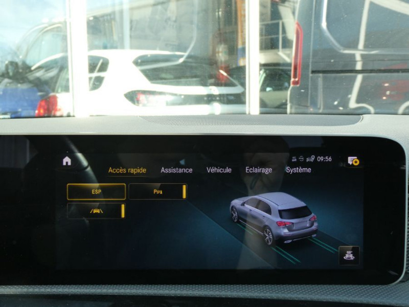 Photo 28 de l'offre de MERCEDES-BENZ CLASSE A IV 180 D 7G-DCT PROGRESSIVE LINE Toit Ouvrant Grand GPS Camera JA17 à 26450€ chez Mérignac auto