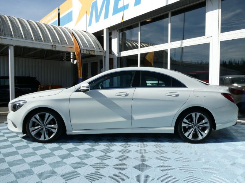 Photo 12 de l'offre de MERCEDES-BENZ CLA 180 122cv BVM6 SENSATION GPS Camera JA18 Attel. à 20950€ chez Mérignac auto