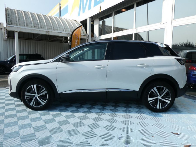 Photo 46 de l'offre de PEUGEOT 3008 II (2) 1.2 PureTech 130 EAT8 ALLURE PACK Toit Noir à 33450€ chez Mérignac auto