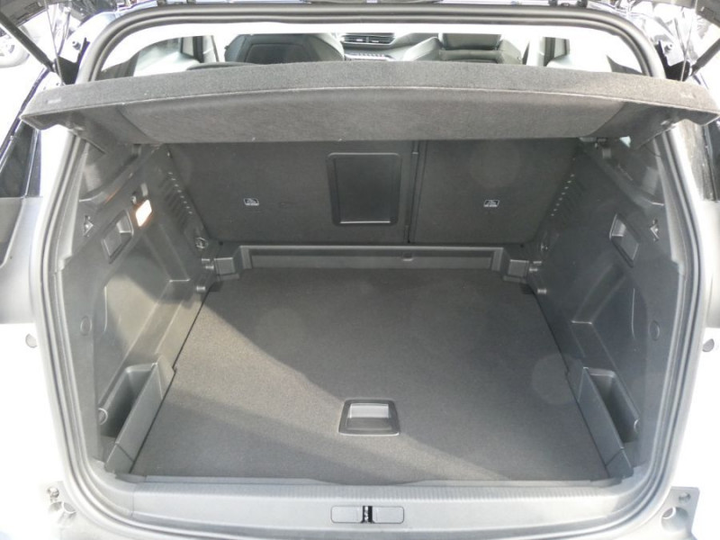 Photo 22 de l'offre de PEUGEOT 3008 II (2) 1.2 PureTech 130 EAT8 ALLURE PACK Toit Noir à 33450€ chez Mérignac auto