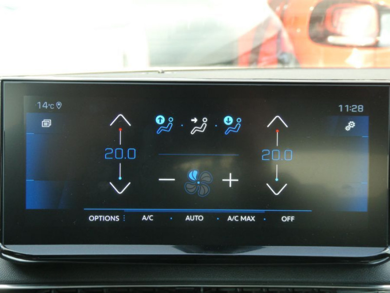 Photo 35 de l'offre de PEUGEOT 3008 II (2) 1.2 PureTech 130 EAT8 ALLURE PACK Toit Noir à 33450€ chez Mérignac auto