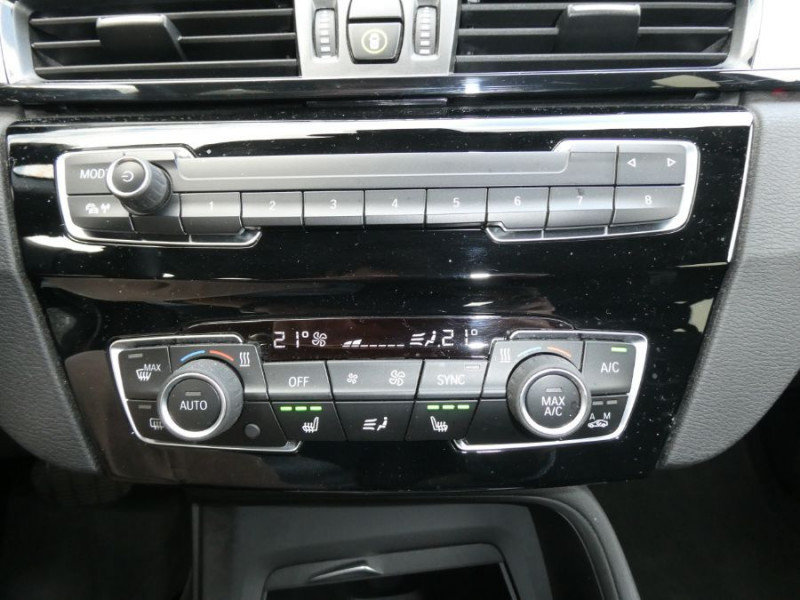 Photo 28 de l'offre de BMW X1 (F48) SDRIVE 18DA 150 BVA8 LOUNGE GPS Hayon EL. Camera SEM Options... à 24980€ chez Mérignac auto