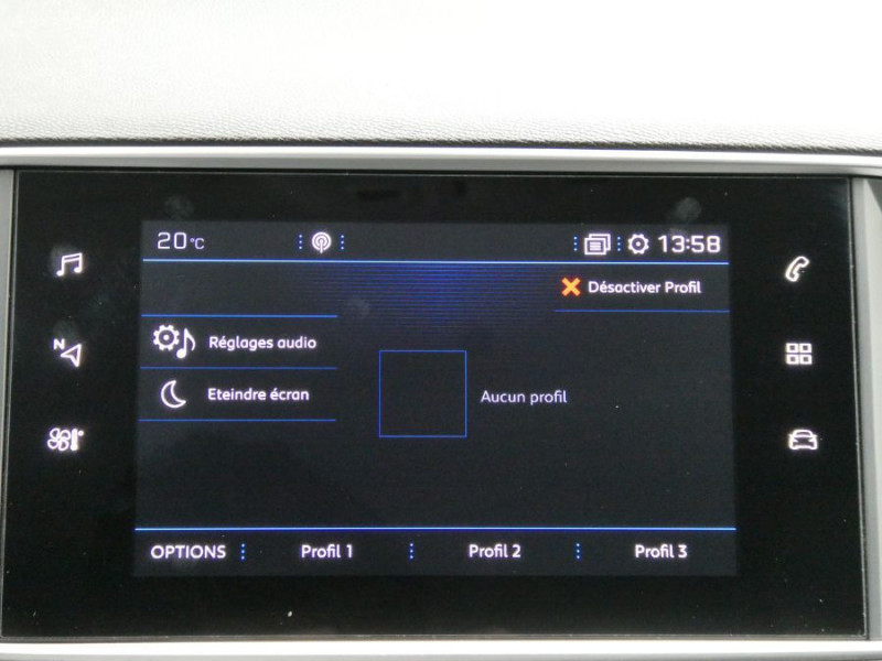Photo 24 de l'offre de PEUGEOT 308 SW 1.5 BlueHDi 130 BVM6 ALLURE PACK Cockpit à 21950€ chez Mérignac auto