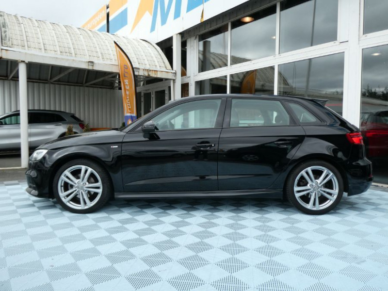 Photo 11 de l'offre de AUDI A3 SPORTBACK 35 TFSI 150 S tronic Pack S LINE Ext. JA18 Key Less à 26900€ chez Mérignac auto