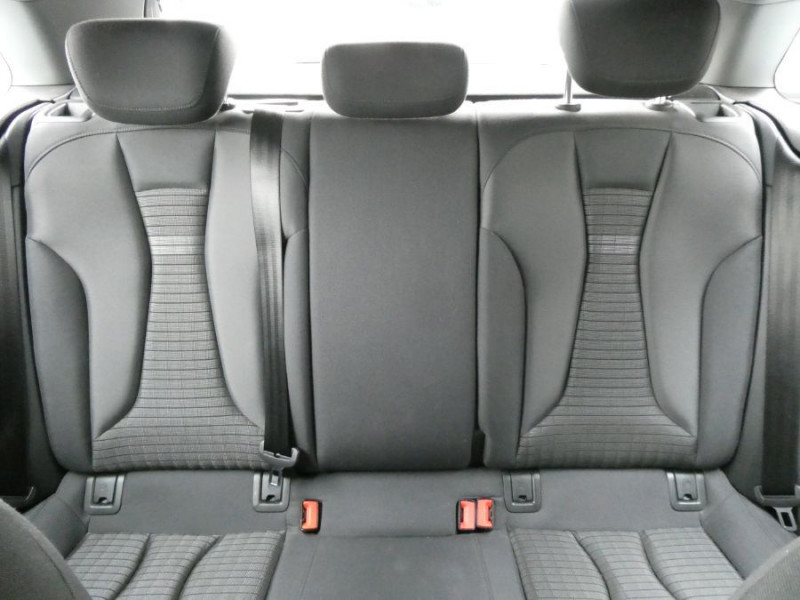 Photo 17 de l'offre de AUDI A3 SPORTBACK 35 TFSI 150 S tronic Pack S LINE Ext. JA18 Key Less à 26900€ chez Mérignac auto