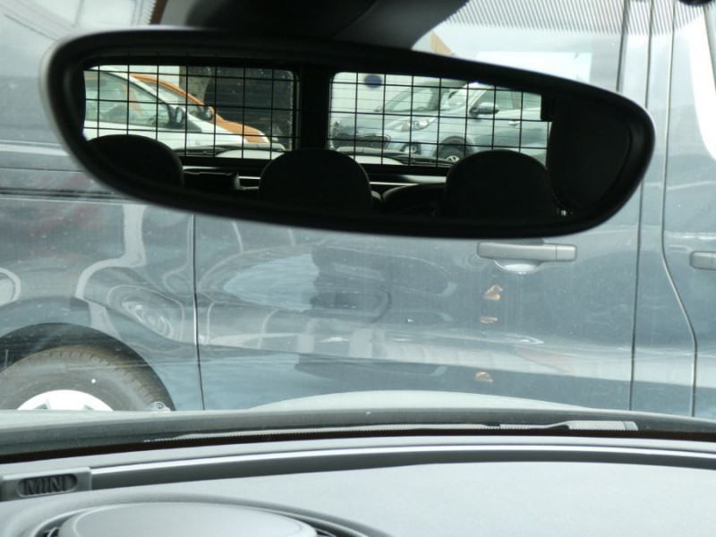 Photo 28 de l'offre de MINI CLUBMAN III ONE D 115 BVM6 JA17 Key Less Privacy Glass à 18250€ chez Mérignac auto