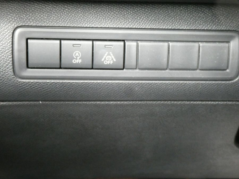 Photo 36 de l'offre de PEUGEOT 308 SW 1.5 BlueHDi 130 BVM6 ALLURE PACK Cockpit à 21950€ chez Mérignac auto
