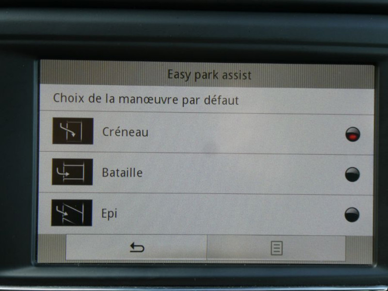 Photo 23 de l'offre de RENAULT KADJAR 1.6 DCI 130 BVM6 4WD INTENS TOIT Pano Attel. à 15450€ chez Mérignac auto