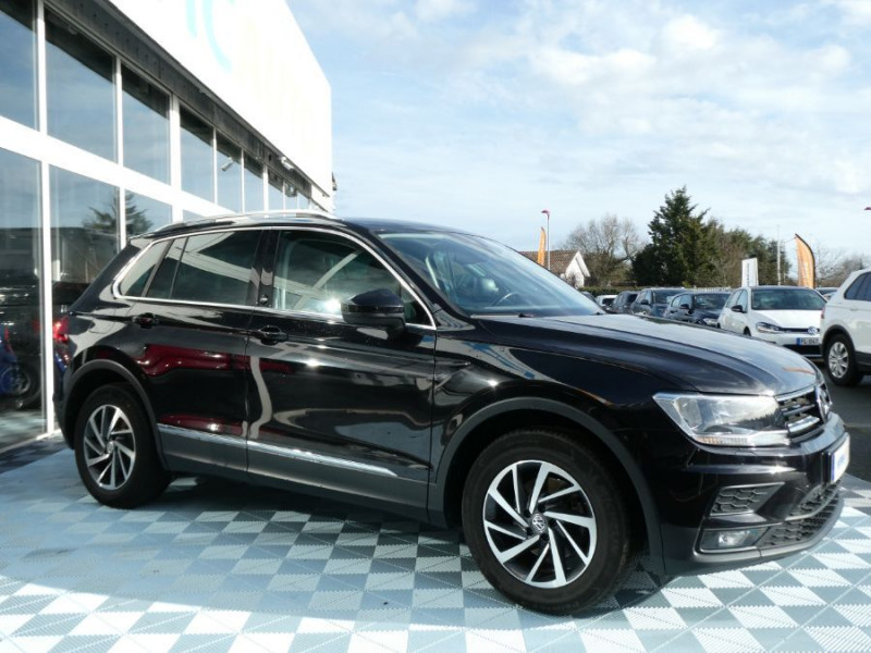 Photo 2 de l'offre de VOLKSWAGEN TIGUAN II 1.4 TSI 150 BVM6 SOUND GPS ACC à 25650€ chez Mérignac auto