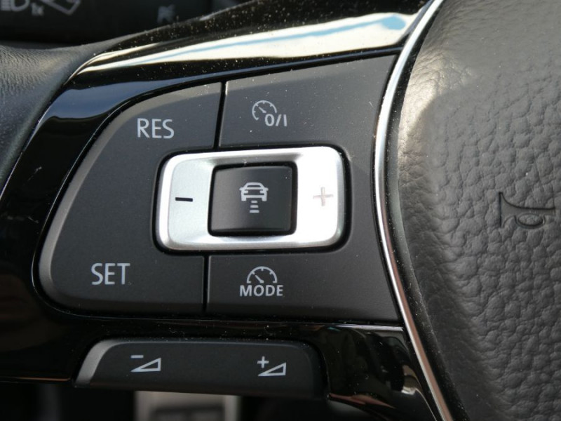 Photo 20 de l'offre de VOLKSWAGEN TIGUAN II 1.4 TSI 150 BVM6 SOUND GPS ACC à 25650€ chez Mérignac auto