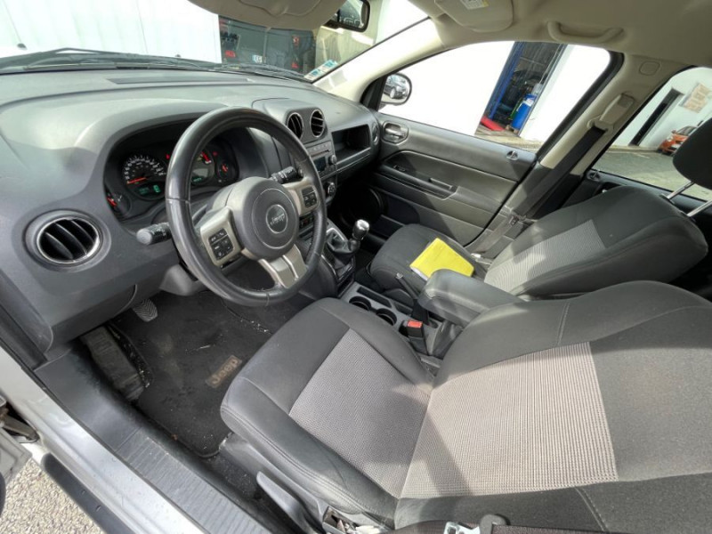 Photo 5 de l'offre de JEEP COMPASS 2.2 CRD 163 BVM6 4WD LIMITED Attel. à 12950€ chez Mérignac auto