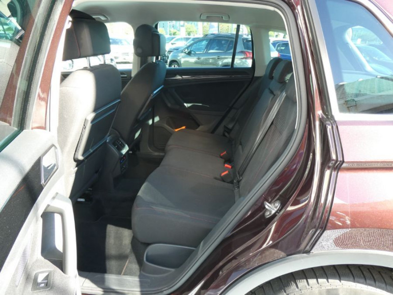 Photo 17 de l'offre de VOLKSWAGEN TIGUAN II 2.0 TDI 150 DSG7 2WD SOUND GPS ACC JA18 Attel à 26450€ chez Mérignac auto