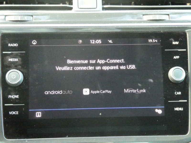 Photo 24 de l'offre de VOLKSWAGEN TIGUAN II 2.0 TDI 150 DSG7 2WD SOUND GPS ACC JA18 Attel à 26450€ chez Mérignac auto