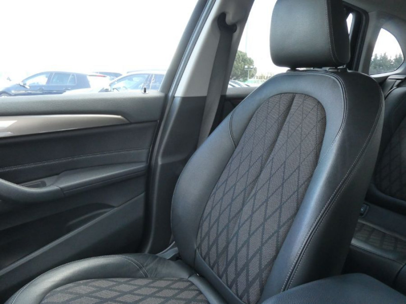 Photo 38 de l'offre de BMW X1 (F48) SDRIVE 18DA 150 BVA8 X LINE Camera Hayon EL. à 26450€ chez Mérignac auto