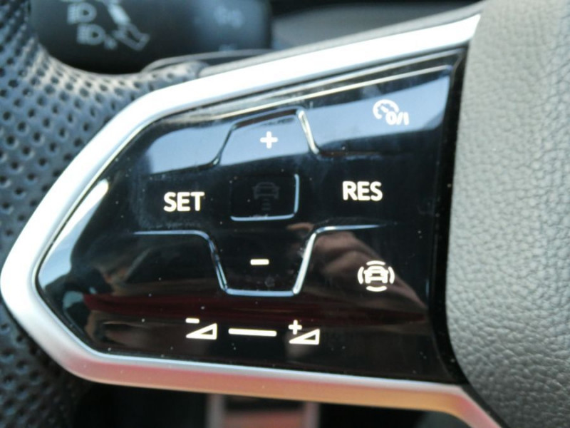 Photo 29 de l'offre de VOLKSWAGEN GOLF VIII 1.4 HYBRID 245 GTE GPS Cockpit LED Induction à 31450€ chez Mérignac auto