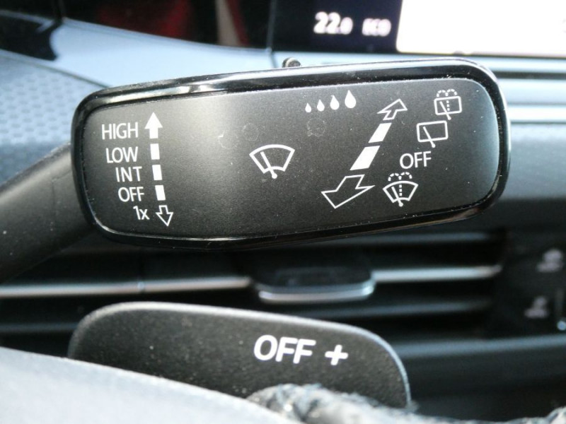 Photo 36 de l'offre de VOLKSWAGEN GOLF VIII 1.4 HYBRID 245 GTE GPS Cockpit LED Induction à 31450€ chez Mérignac auto