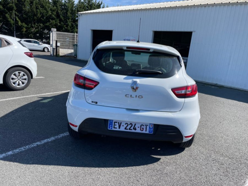 Photo 7 de l'offre de RENAULT CLIO IV STE 1.5 DCi 75 BUSINESS GPS 2PL 8590€HT à 10308€ chez Mérignac auto